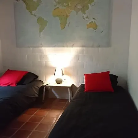 Maison Au Calme Dans Un Domaine Boise Hastiere-par-dela