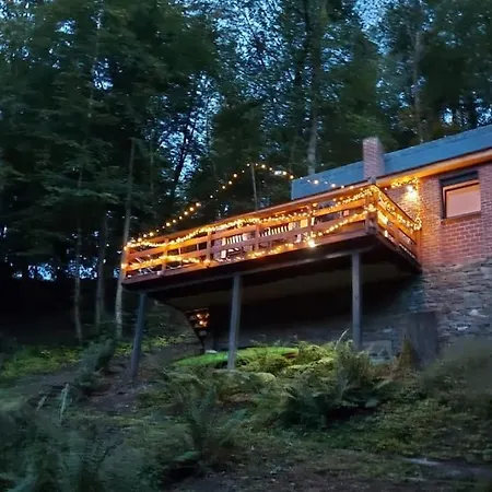 Maison Au Calme Dans Un Domaine Boise Ferienhaus Hastiere-par-dela