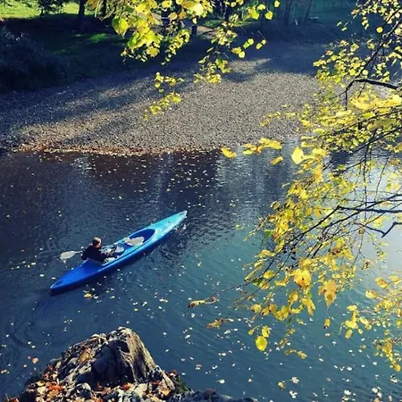 Maison Au Calme Dans Un Domaine Boise Ferienhaus Hastiere-par-dela
