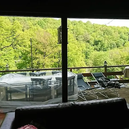 Maison Au Calme Dans Un Domaine Boise Ferienhaus