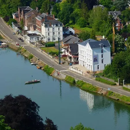 Maison Au Calme Dans Un Domaine Boise Hastiere-par-dela